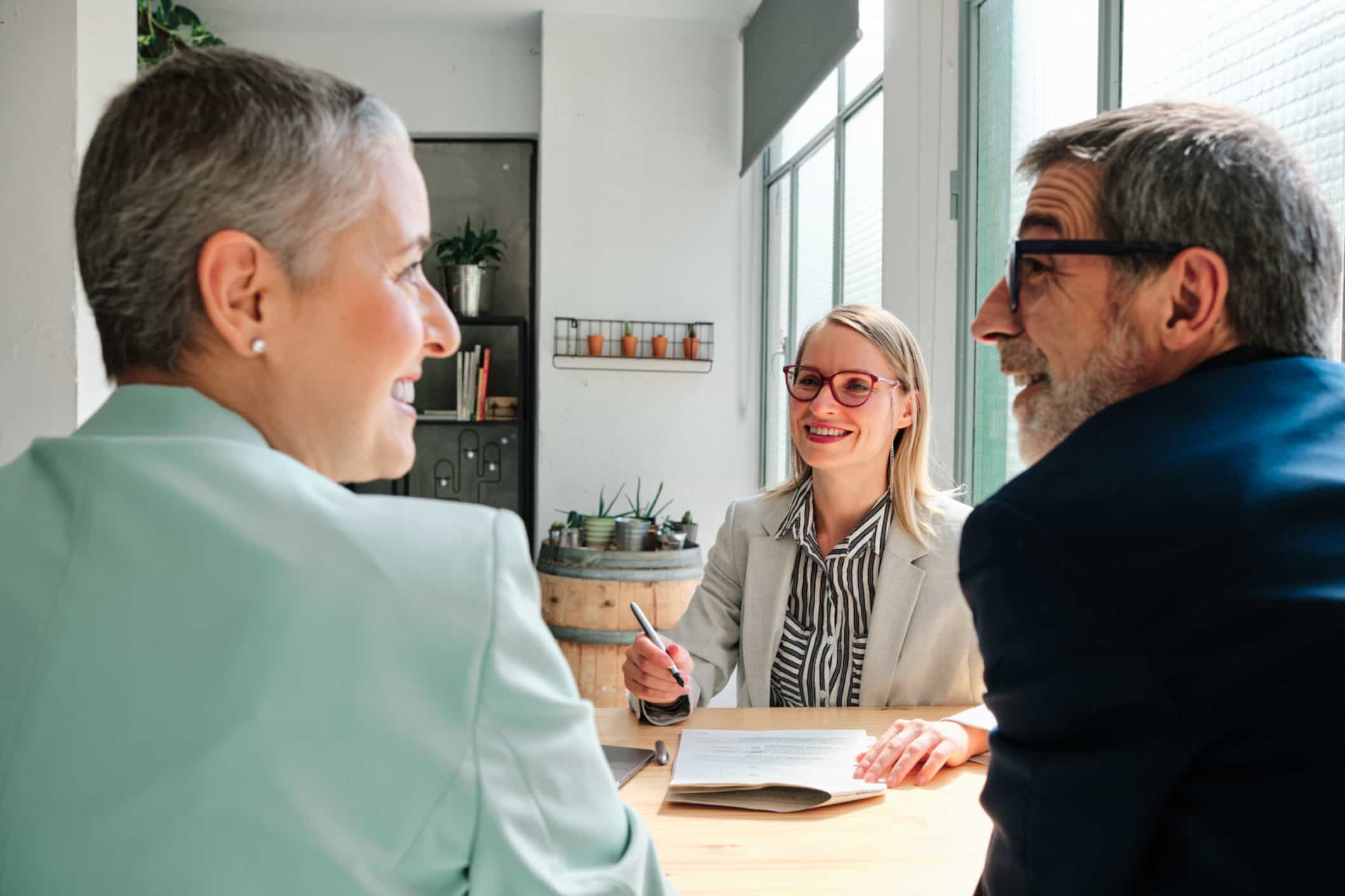 French property tax accountant working with French landlords