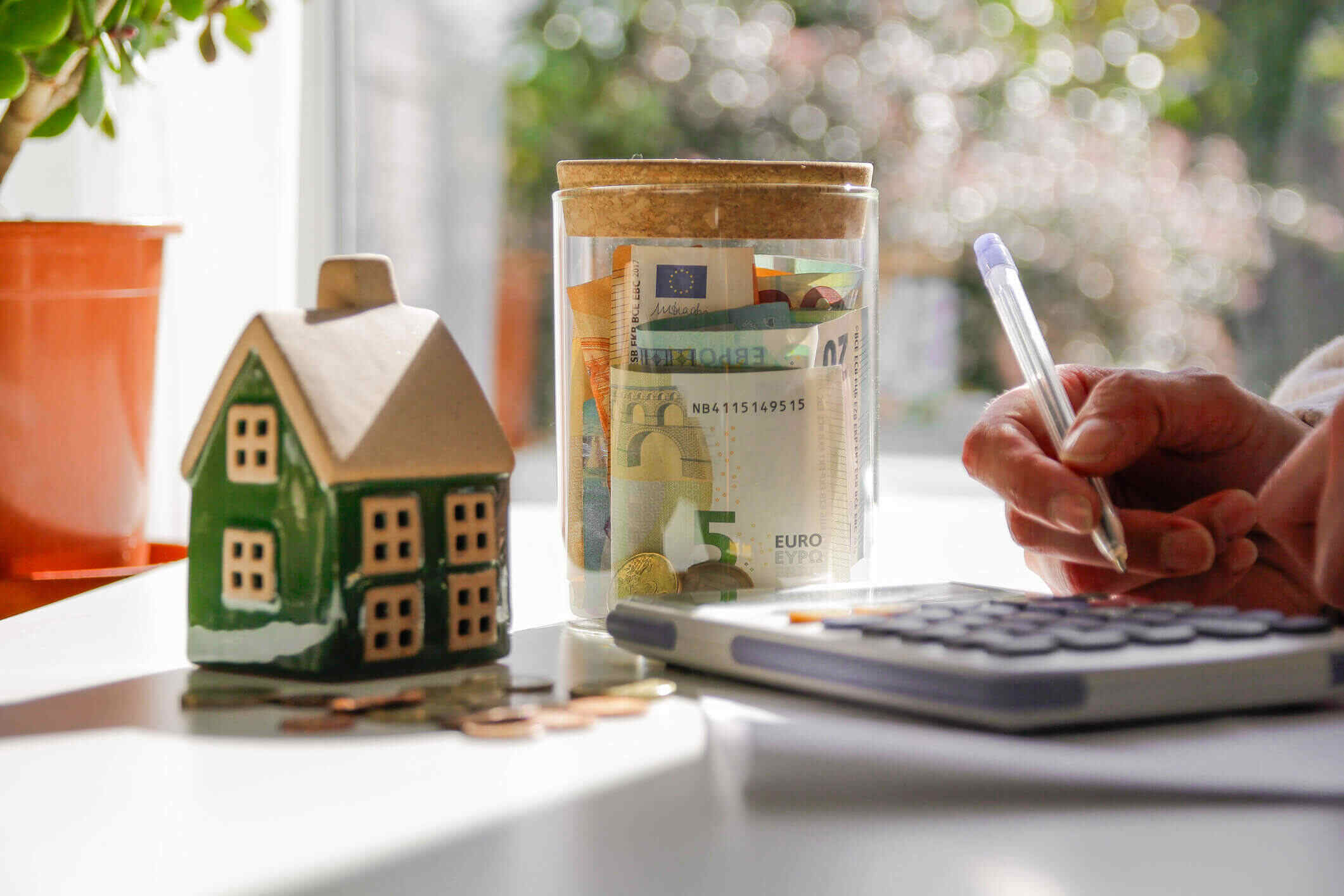 Non-resident landlord calculating allowable rental income expenses